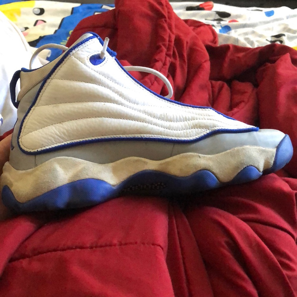 Jordan’s blue and white